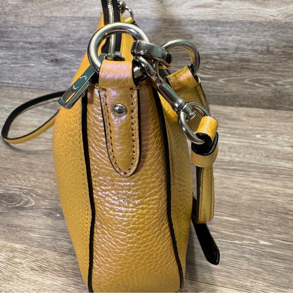 Coach Leather Iridescent Pearlescent Hologram Chelsea Crossbody Purse - Picture 7 of 16